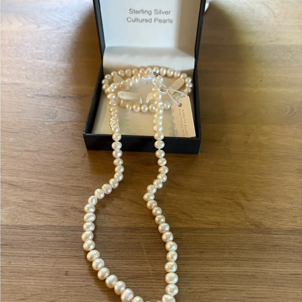 Iris & Lily Sterling Silver Freshwater Pearl Necklace and Bracelet NWT - Picture 2 of 4